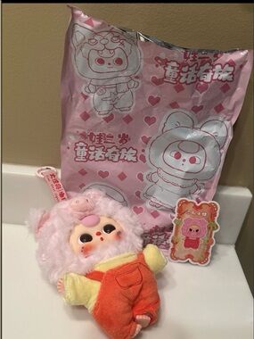 BB3 Three Children’s Wonderland Pink Little Piggy Pendant